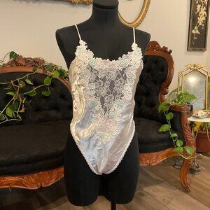 vintage Victoria's Secret Satin Lace Teddy Bodysuit Floral lingerie Size S White